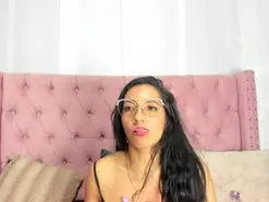 Amateur Adult Video Chat of MiaDivineHYH