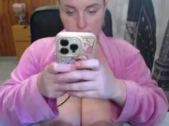 Amateur Live Sex Cam of imthinkaboutu