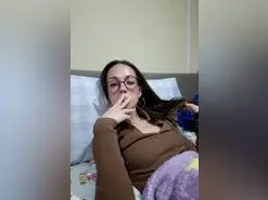 Amateur Free Live Porn of Quenomirees