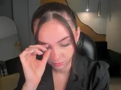 Amateur Free Live Porn of AliceHarper1