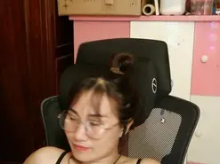 Amateur Live Sex Cam of Sluttygirl30