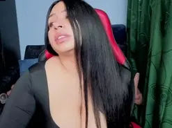 Amateur Sex Chat of charlottee_love