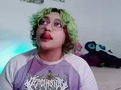 Amateur Adult Webcam of Greengood