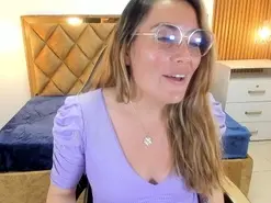 Amateur Live Sex Cam of MiaAmadorVS