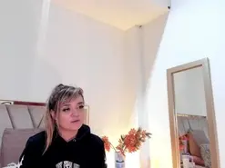 Amateur Nude Webcam of ThaliaHarlow