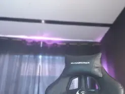 Amateur Adult Webcams of skinny_Raven