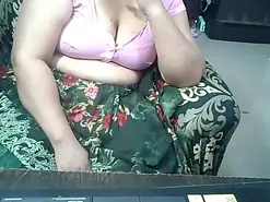 Amateur Adult Webcams of indianbhabi40