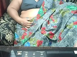 Amateur Private Sex Chat of indianbhabi40