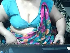 Amateur Sex Chat of indianbhabi40