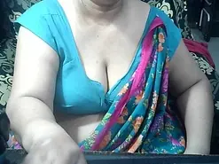 Amateur Nude Webcam of indianbhabi40