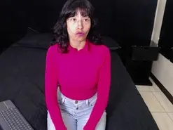Amateur Free Live Porn of Karoline_66