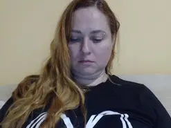 Amateur Live Sex Cam of zara_red