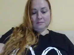 Amateur Nude Webcam of zara_red