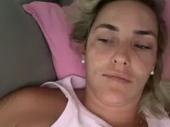 Amateur Live Porn of FresitaParadise