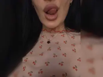 Bongacams Watch Live Sex Cams of Mikki88K