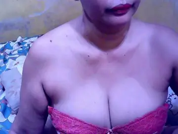 Bongacams Nude Webcam of Carmela4u