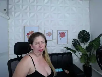 Bongacams Free Porn Cam of Valentina-mature