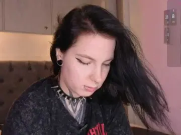 Bongacams Free Porn Cam of Vivi-Squirrel