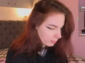 Bongacams Sex Chat of Vivi-Squirrel