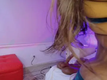 Bongacams Free Porn Cam of CaseyMoons