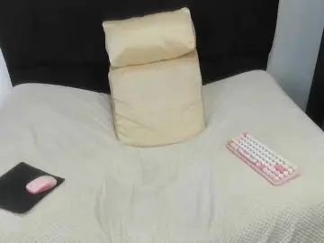 Bongacams Watch Live Sex Cams of louise-Mikk
