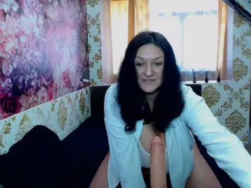 Dildofucking milf cams