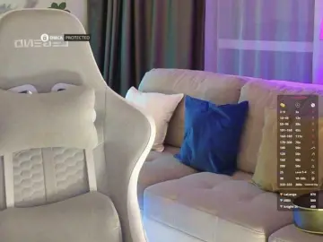 Bongacams Watch Live Sex Cams of -Light-Fury-
