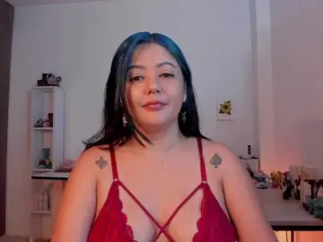 Bongacams Sex Chat of Lauratoro