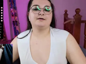 Bongacams Sex Chat of KiraFire