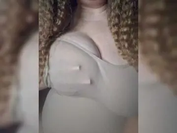 Chatting milf cams