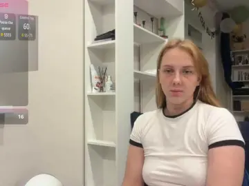 Bongacams Best live sex cam show of LusiAimee
