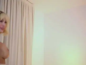 Bongacams Live Porn of AdelineKing