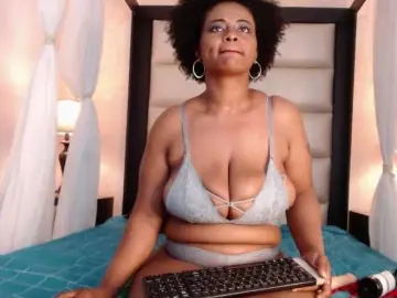 Bongacams Adult Video Chat of TinaOlsens