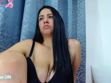 Bongacams Free Live Porn of kelly-joness