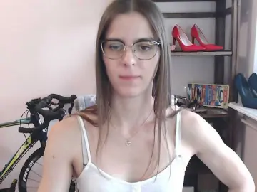 Dancing milf cams