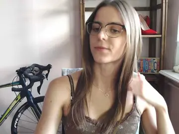 Bongacams Sex Cam of MegiKiss
