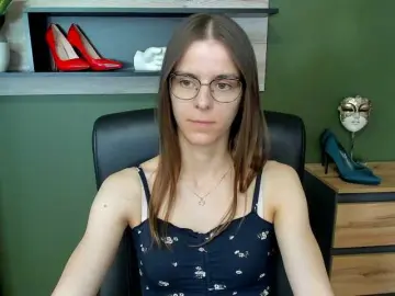Bongacams Watch Live Sex Cams of MegiKiss