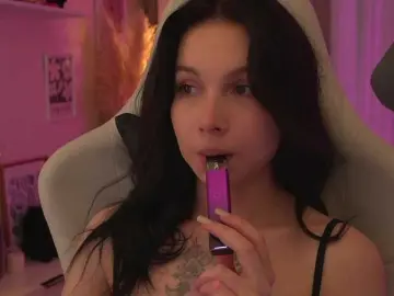 Bongacams Nude Webcam of DrammaQueennnn