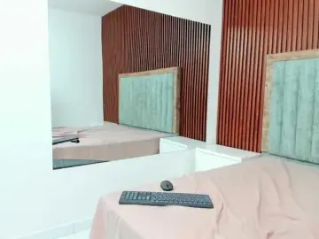 Bongacams Free Live Porn of Naomii-Cooper