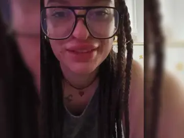 Bongacams Free Porn Cam of miss-l0ve