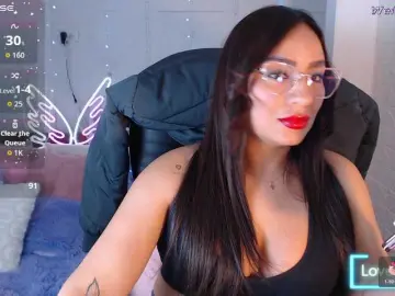 Bongacams Watch Live Sex Cams of paulinagalvis2700
