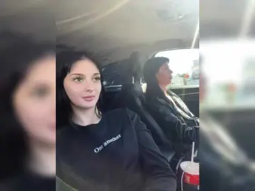 Bongacams Watch Live Sex Cams of Mommy888