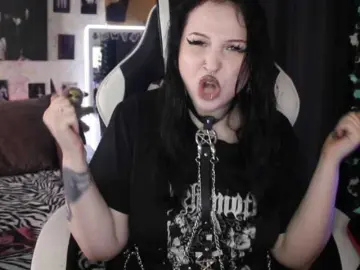 Bongacams Adult Webcam of razor-claw