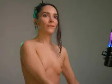 Bongacams Sex Cam of MilaMayy