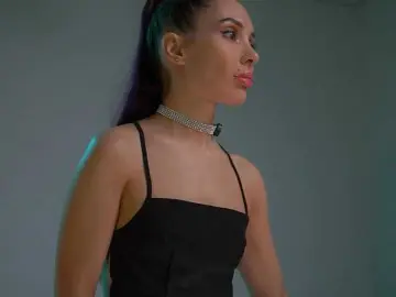 Bongacams Watch Live Sex Cams of MilaMayy