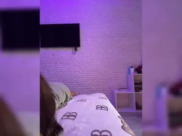 Bongacams Best live sex cam show of sweetkira25