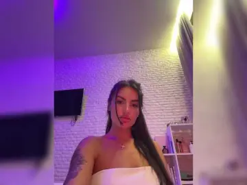 Bongacams Free Live Porn of sweetkira25