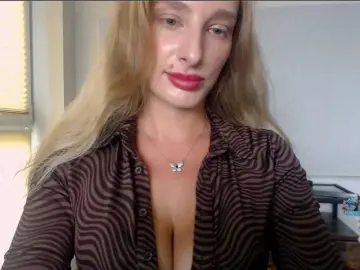 Bongacams Sex Chat of MarilynShow