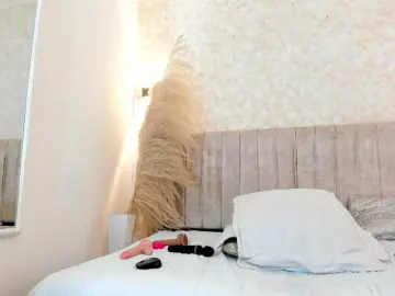Bongacams Private Sex Chat of mia-lourence