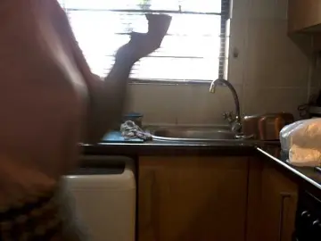 Bongacams Watch Live Sex Cams of NewBeginnings8